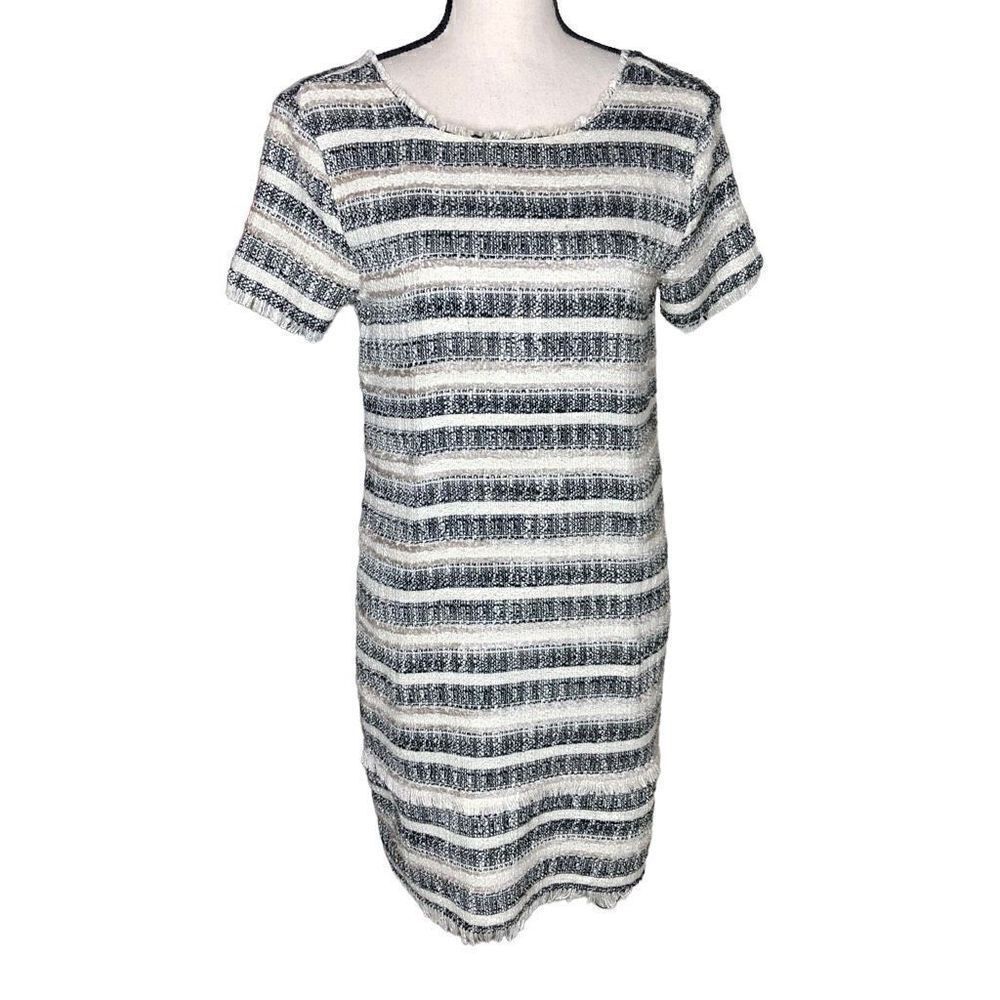 Zara
Basic Cream and Black Tweed Fringed Shift Dress
